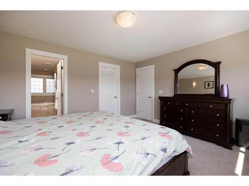 328 Killdeer Way, Fort Mcmurray, AB - Indoor Photo Showing Bedroom