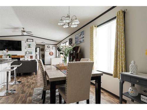 785 Beacon Hill Drive, Fort Mcmurray, AB - Indoor Photo Showing Dining Room