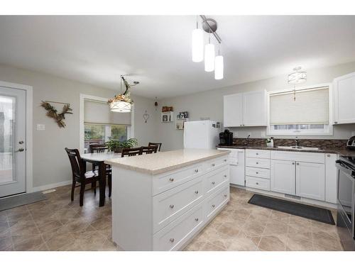 124 Blanchett Road, Fort Mcmurray, AB - Indoor Photo Showing Kitchen With Double Sink