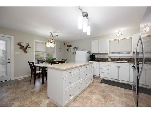 124 Blanchett Road, Fort Mcmurray, AB - Indoor Photo Showing Kitchen With Double Sink