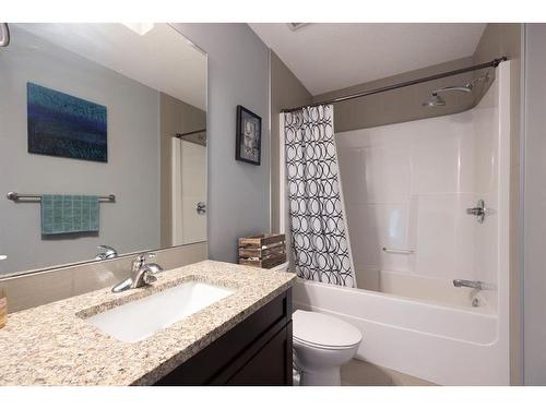 112 Comeau Crescent, Fort Mcmurray, AB - Indoor Photo Showing Bathroom