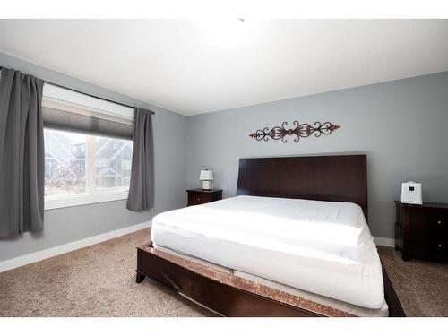 112 Comeau Crescent, Fort Mcmurray, AB - Indoor Photo Showing Bedroom