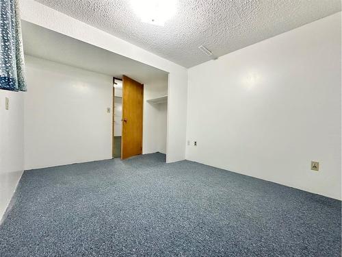 10205 105 Street, Lac La Biche, AB - Indoor Photo Showing Other Room