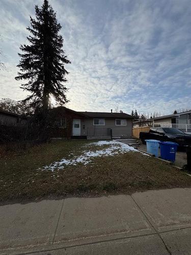 217 Hillcrest Drive, Fort Mcmurray, AB - Outdoor