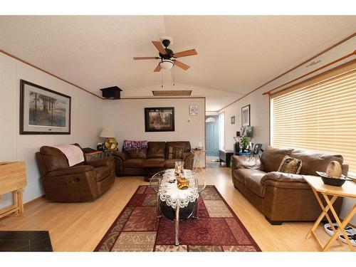 240 Palomino Close, Fort Mcmurray, AB - Indoor Photo Showing Living Room