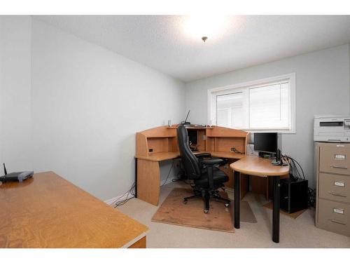 197 Swanson Crescent, Fort Mcmurray, AB - Indoor Photo Showing Office