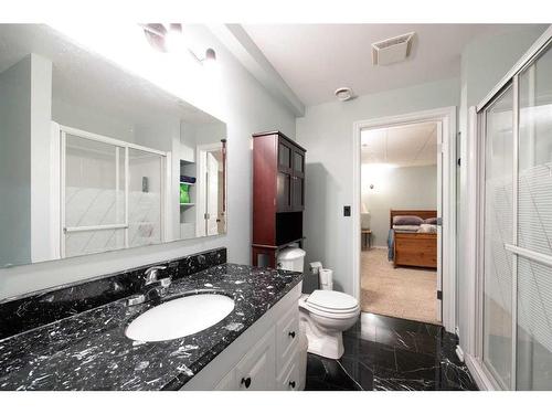 197 Swanson Crescent, Fort Mcmurray, AB - Indoor Photo Showing Bathroom