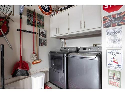 193 Elm Street Nw, Fort Mcmurray, AB - Indoor Photo Showing Laundry Room