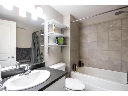 324-201 Abasand Drive, Fort Mcmurray, AB - Indoor Photo Showing Bathroom