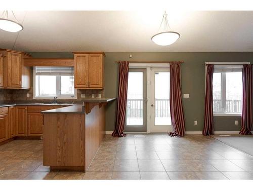 113 Paris Crescent, Fort Mcmurray, AB - Indoor Photo Showing Kitchen With Double Sink