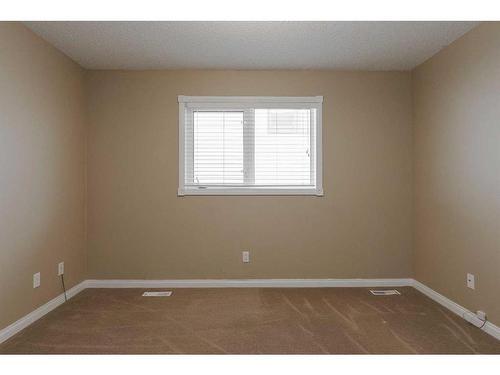 113 Paris Crescent, Fort Mcmurray, AB - Indoor Photo Showing Other Room