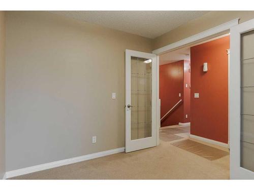 113 Paris Crescent, Fort Mcmurray, AB - Indoor Photo Showing Other Room