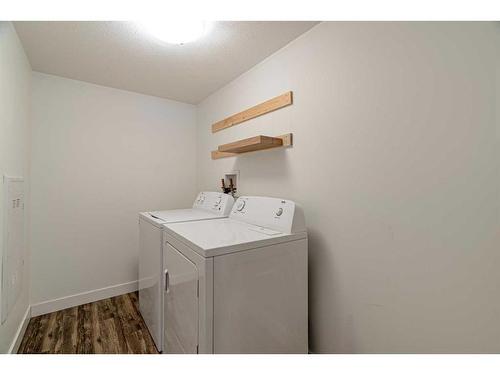 409-115 Denholm Gate, Fort Mcmurray, AB - Indoor Photo Showing Laundry Room