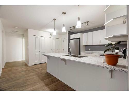 409-115 Denholm Gate, Fort Mcmurray, AB - Indoor Photo Showing Kitchen With Double Sink With Upgraded Kitchen