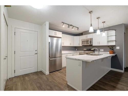 409-115 Denholm Gate, Fort Mcmurray, AB - Indoor Photo Showing Kitchen