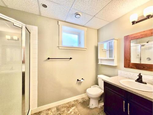 9602 100 Avenue, Lac La Biche, AB - Indoor Photo Showing Bathroom