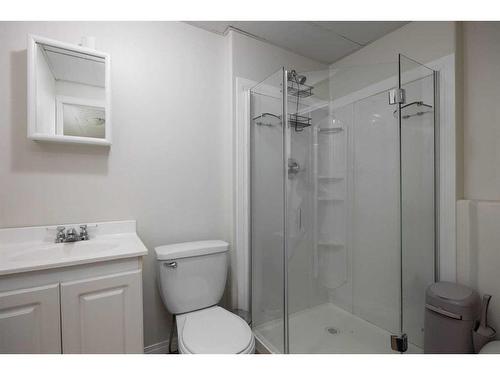 17-240 Laffont Way, Fort Mcmurray, AB - Indoor Photo Showing Bathroom