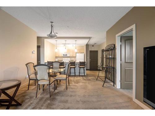 106-136C Sandpiper Road, Fort Mcmurray, AB - Indoor Photo Showing Dining Room