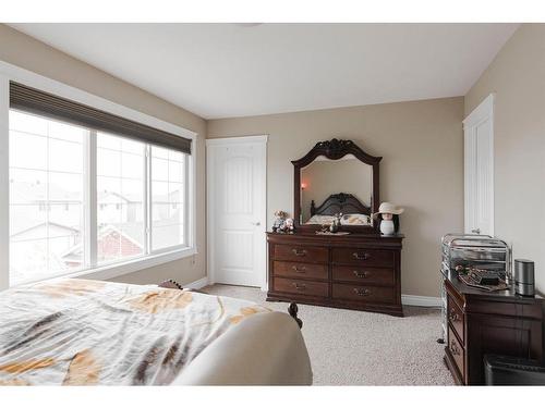 6-300 Sparrow Hawk Drive, Fort Mcmurray, AB - Indoor Photo Showing Bedroom