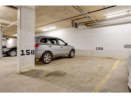 1115-7901 King Street, Fort Mcmurray, AB - Indoor Photo Showing Garage