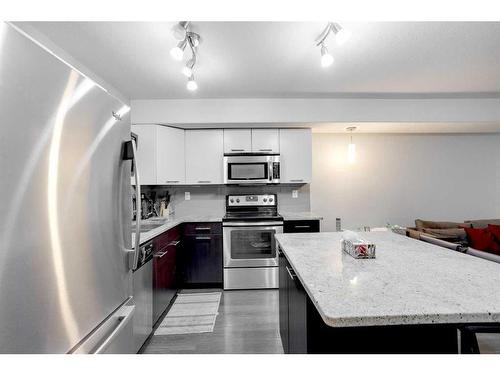 1115-7901 King Street, Fort Mcmurray, AB - Indoor Photo Showing Kitchen