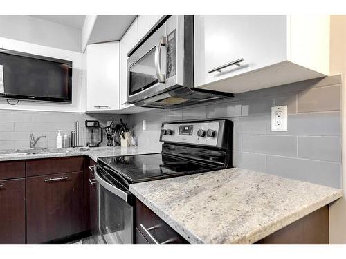 1115-7901 King Street, Fort Mcmurray, AB - Indoor Photo Showing Kitchen