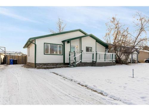 23 Maciver Street, Fort Mcmurray, AB - Outdoor