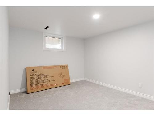 23 Maciver Street, Fort Mcmurray, AB - Indoor Photo Showing Other Room