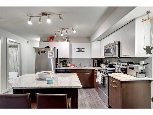 1213-7901 King Street, Fort Mcmurray, AB - Indoor Photo Showing Kitchen