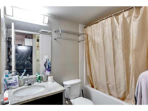 1213-7901 King Street, Fort Mcmurray, AB - Indoor Photo Showing Bathroom