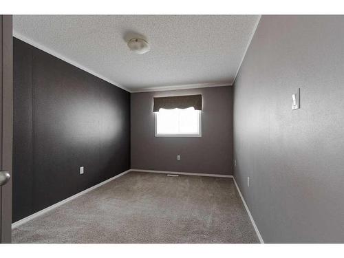 124 Fir Street, Fort Mcmurray, AB - Indoor Photo Showing Other Room