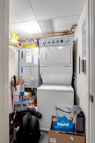 1317-7901 King Street, Fort Mcmurray, AB - Indoor Photo Showing Laundry Room