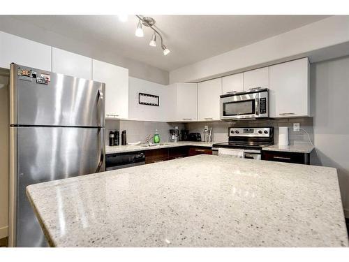 1317-7901 King Street, Fort Mcmurray, AB - Indoor Photo Showing Kitchen