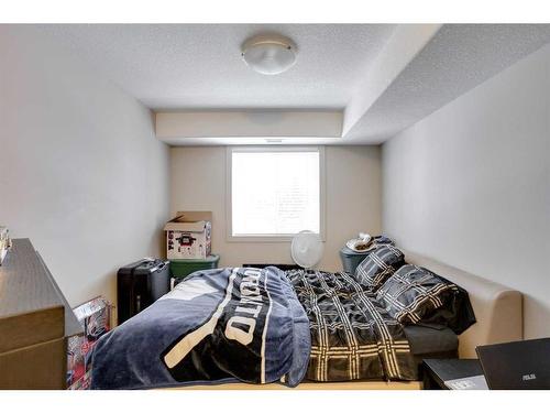 1318-7901 King Street, Fort Mcmurray, AB - Indoor Photo Showing Bedroom