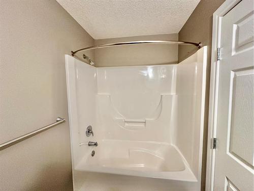 #210-10212 101 Street, Lac La Biche, AB - Indoor Photo Showing Bathroom