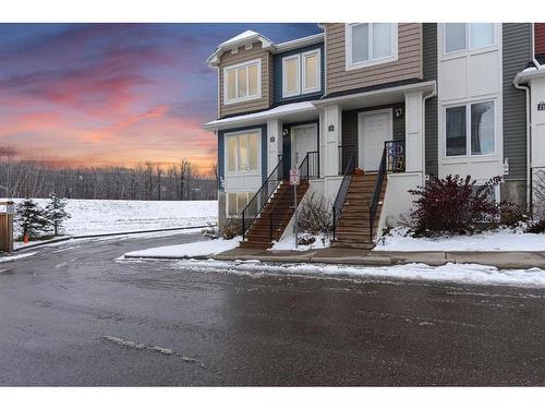 19-140 Fontaine Crescent, Fort Mcmurray, AB - Outdoor With Facade