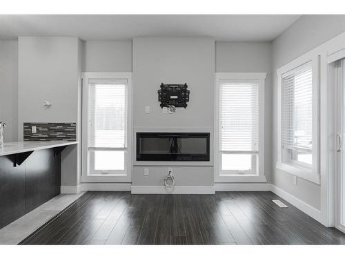 19-140 Fontaine Crescent, Fort Mcmurray, AB - Indoor Photo Showing Living Room