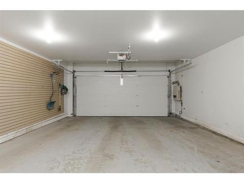 19-140 Fontaine Crescent, Fort Mcmurray, AB - Indoor Photo Showing Garage