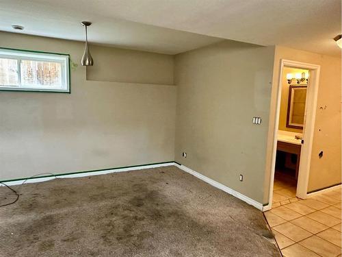 110-10209 92 Avenue, Lac La Biche, AB - Indoor Photo Showing Other Room