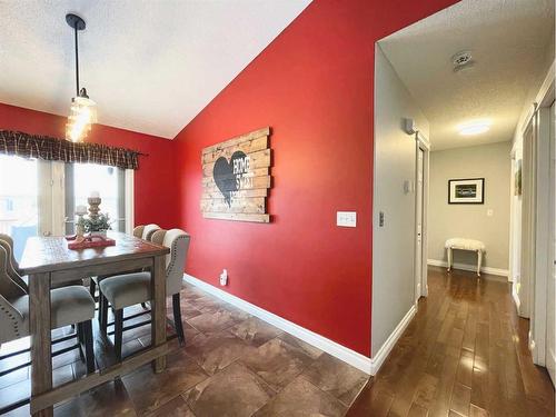 236 Shetland Garden, Fort Mcmurray, AB - Indoor Photo Showing Dining Room