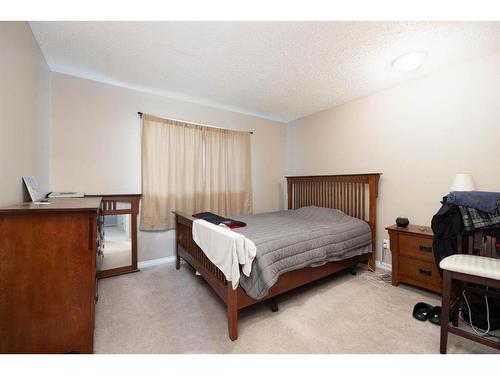 72-400 Silin Forest Road, Fort Mcmurray, AB - Indoor Photo Showing Bedroom