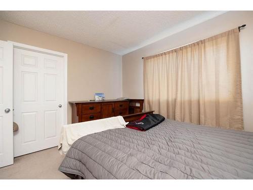 72-400 Silin Forest Road, Fort Mcmurray, AB - Indoor Photo Showing Bedroom