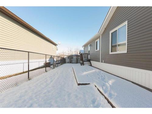 152 Card Crescent, Fort Mcmurray, AB - Outdoor With Exterior