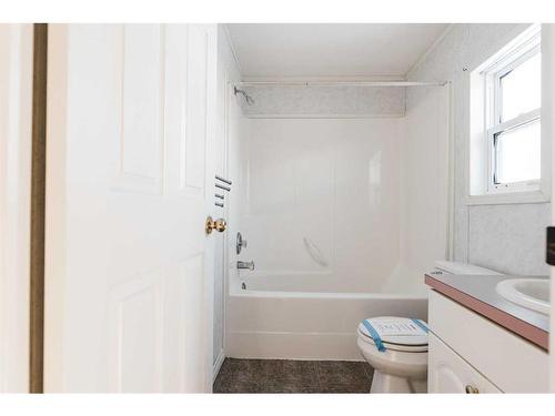 397 Cree Road, Fort Mcmurray, AB - Indoor Photo Showing Bathroom