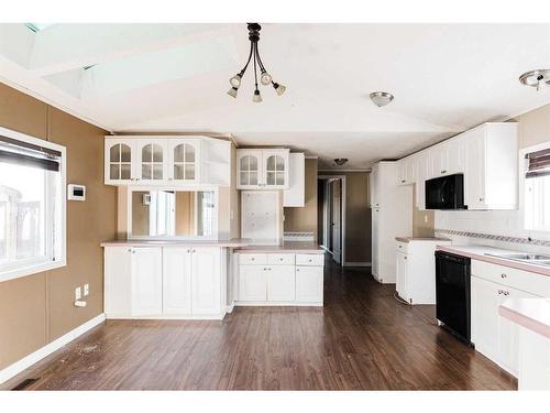 397 Cree Road, Fort Mcmurray, AB - Indoor Photo Showing Kitchen With Double Sink