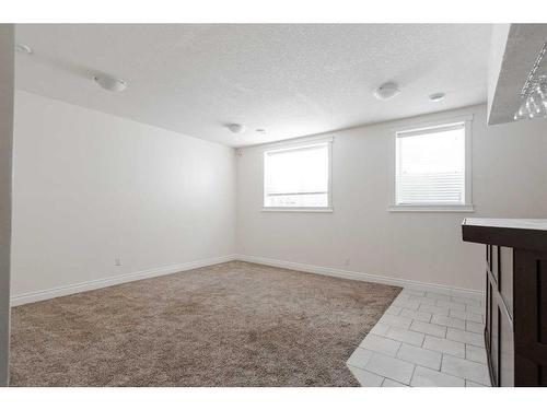 11-300 Sparrow Hawk Drive, Fort Mcmurray, AB - Indoor Photo Showing Other Room