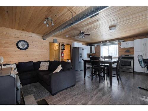 650017 Range Road 185, Rural Athabasca County, AB - Indoor