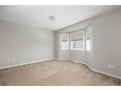 16-120 Warren Way, Fort Mcmurray, AB - Indoor Photo Showing Other Room