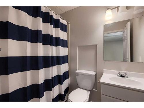 50-240 Laffont Way, Fort Mcmurray, AB - Indoor Photo Showing Bathroom