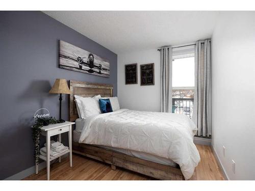 300-14921 Macdonald Drive, Fort Mcmurray, AB - Indoor Photo Showing Bedroom